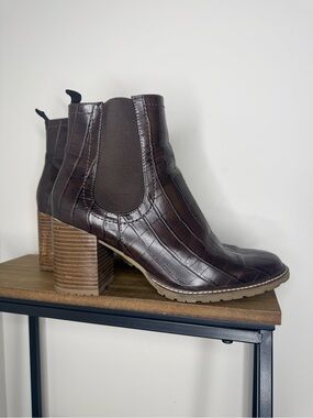White Mountain Brown Boots